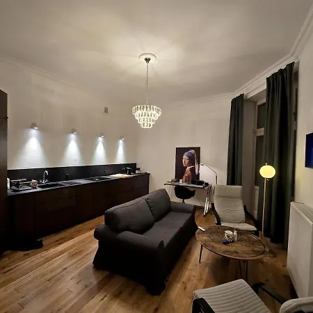 Apartament Lazienki Park Bagatela Street Floor With Lift Warszawa