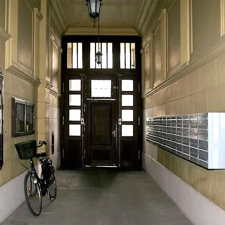 Lazienki Park Bagatela Street Floor With Lift *